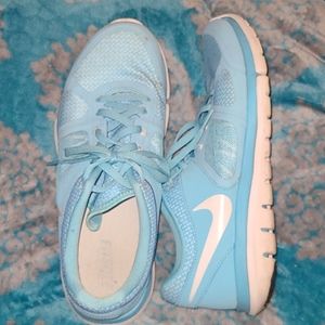 Powder blue Nike sneakers 👟